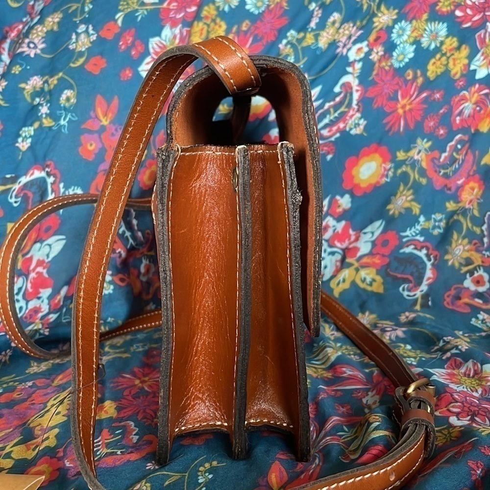 Brand New Patricia Nash Genuine Tooled Leather Lanza Crossbody Purse Florence - Picture 5 of 16